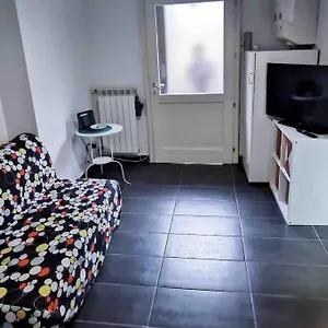 Appartement Intero Su Via Tortona-darsena-navigli, Milan